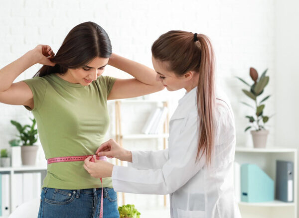 medicated-weight-loss-vs-traditional-dieting